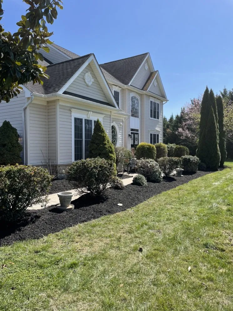 Professional yard cleanup service in Aberdeen, MD - Fritzges Landscaping
