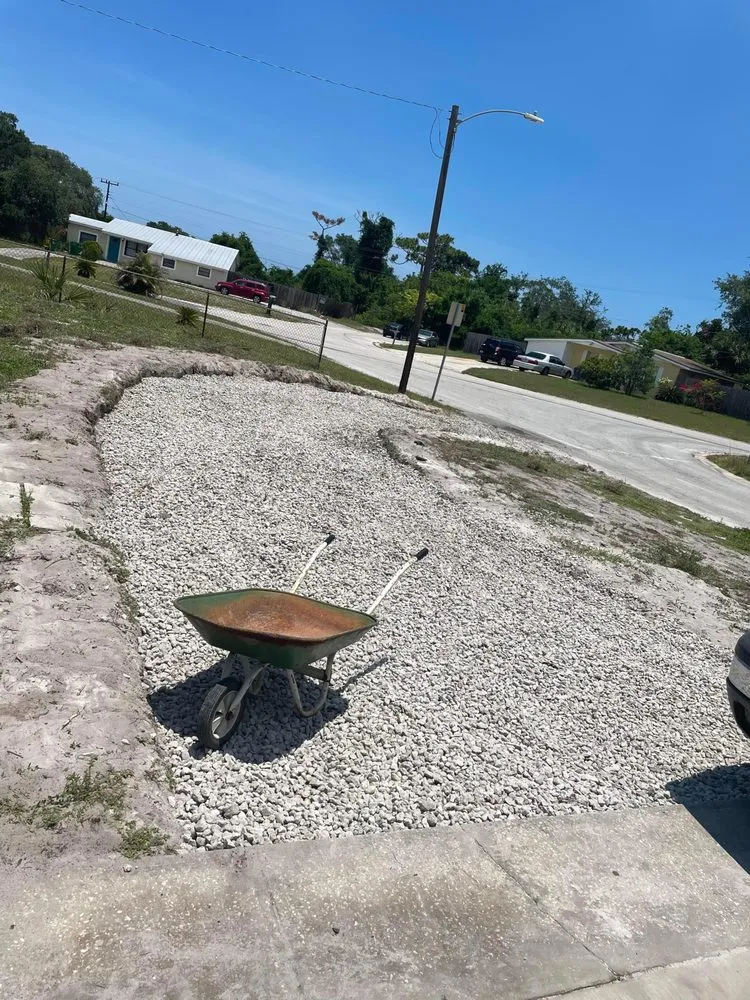 Top-rated residential landscaping experts serving Melbourne, FL - Fritz's Lawns and Landscaping