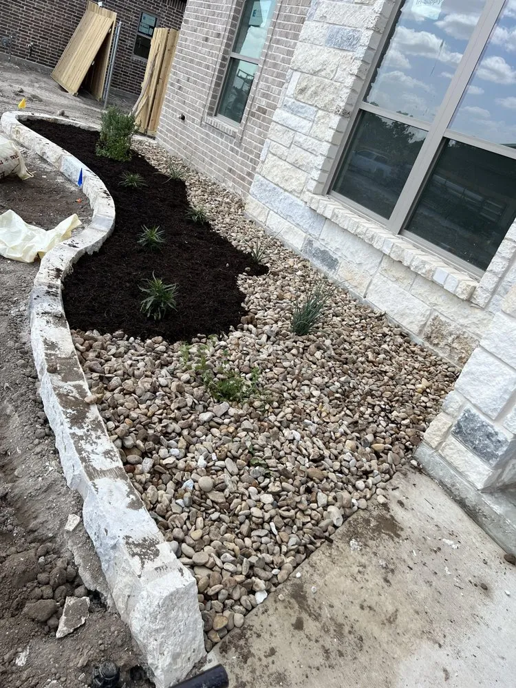 Reliable lawn mowing service in Killeen, TX by Froddy’s Garden and Landscaping