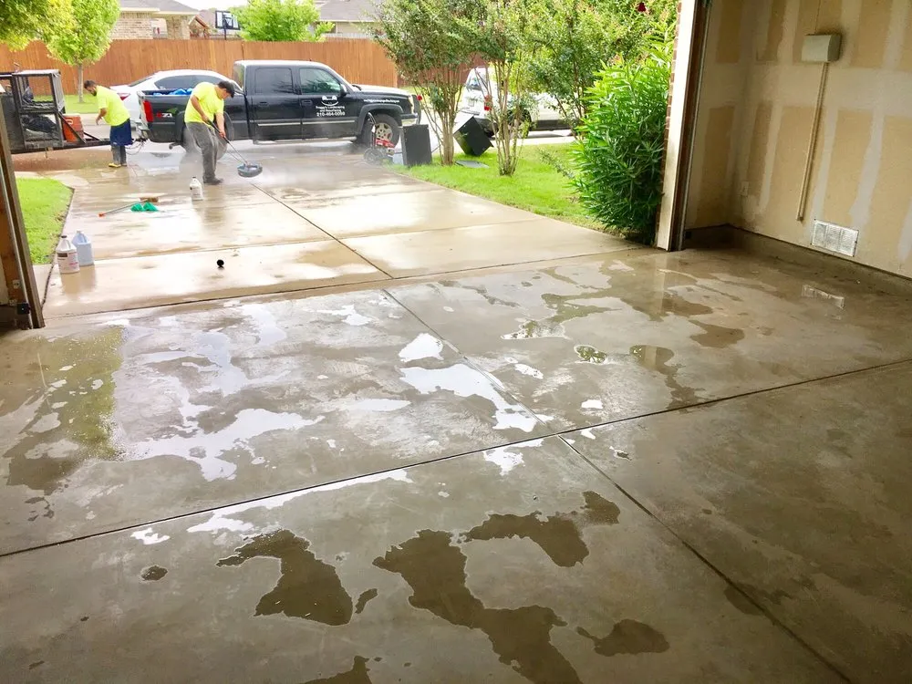 Local outdoor landscaping experts serving San Antonio, TX - Froggys Landscaping and Resurfacing