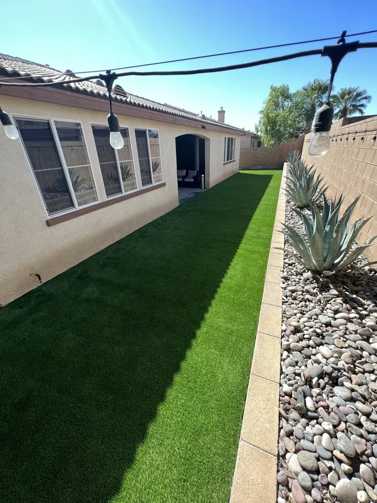 Expert landscape design in La Quinta, CA by Frog's Gardening & Landscape Design