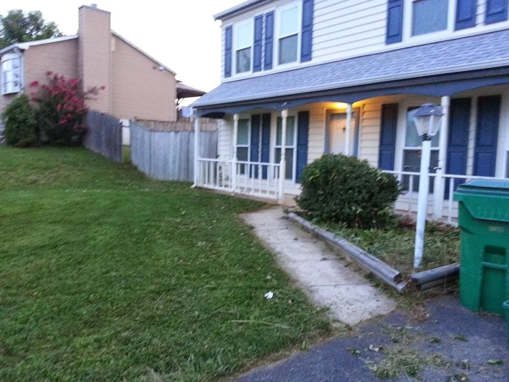 Top-rated lawn mowing service for beautiful yards across Dumfries, VA - From The Ground Up Landscaping & Hauling