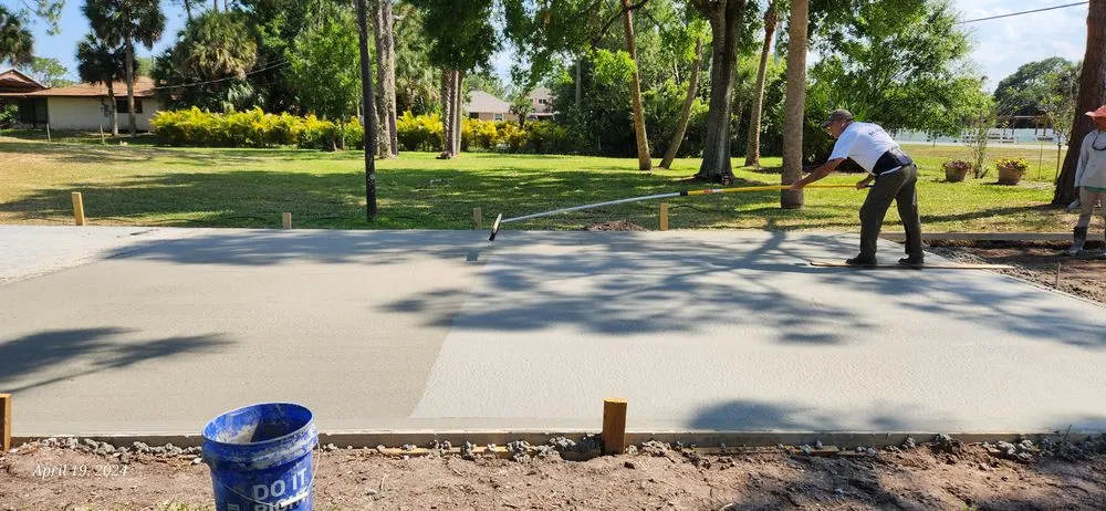 Reliable lawn care service in Palm Bay, FL - From the Ground Up of Florida