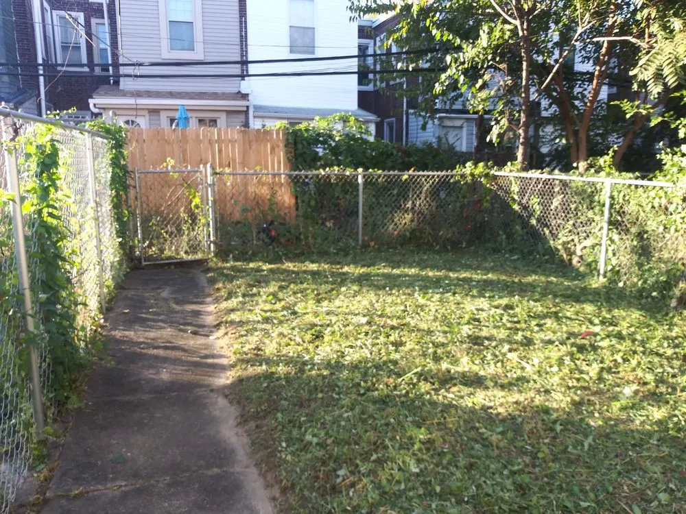 Professional lawn care service for homes across Philadelphia, PA - Front 2 Back Landscaping