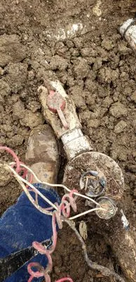 Frontier Landscaping And Irrigation Logo