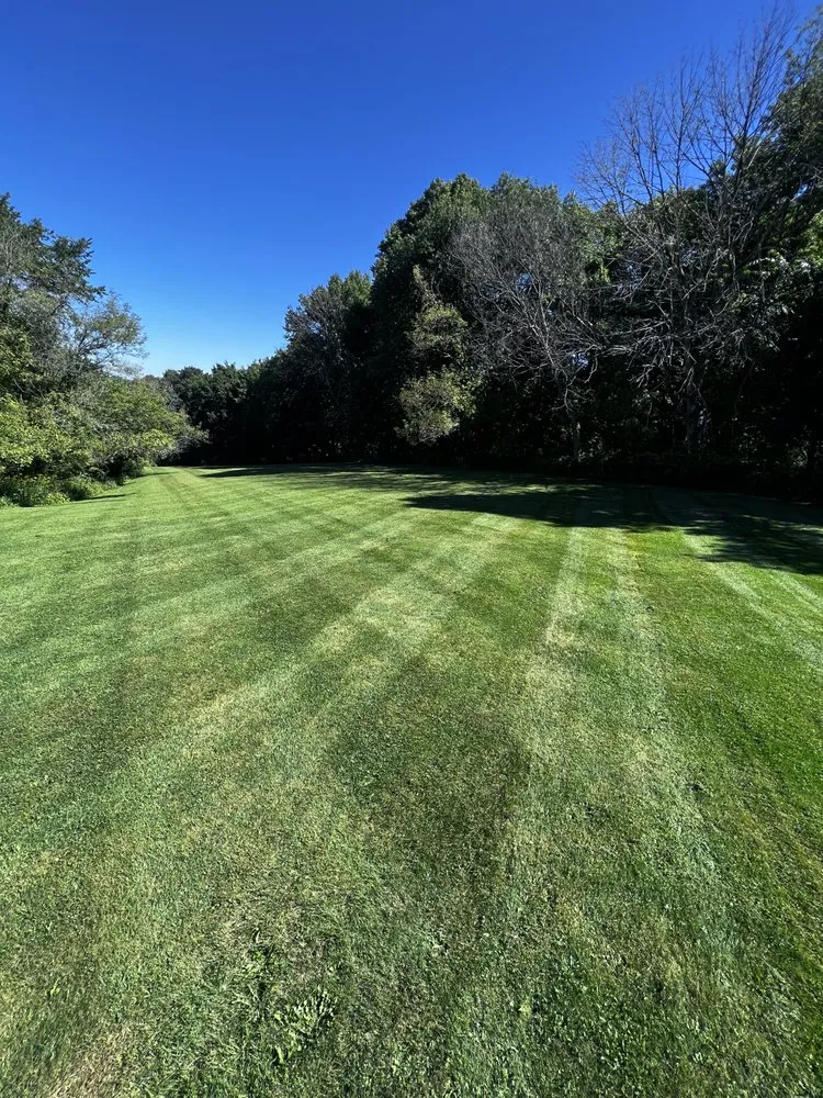 Trusted yard maintenance near you across Lanark, IL - Frontyard Fades