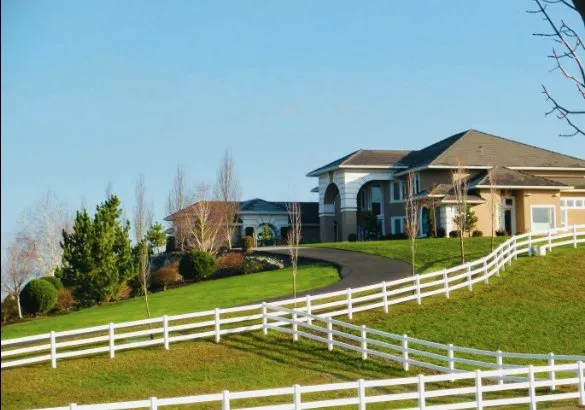 Professional outdoor landscaping near you in Orting, WA by Frost Landscape & Design