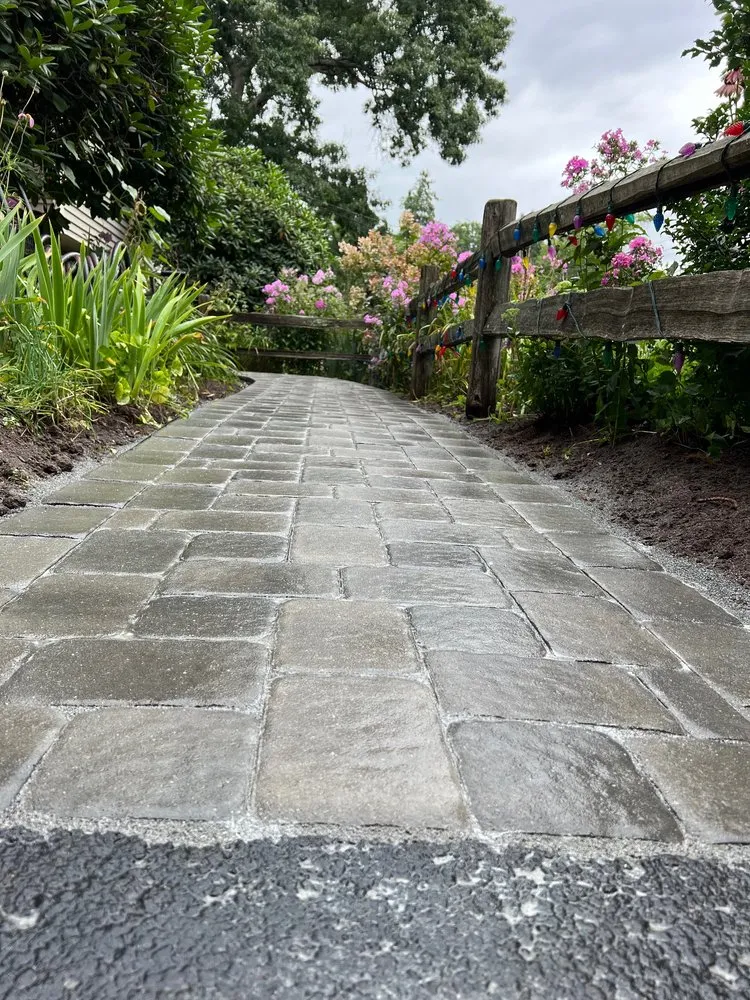 Top-rated landscape installation in Manchester, NH - Frost Landscaping