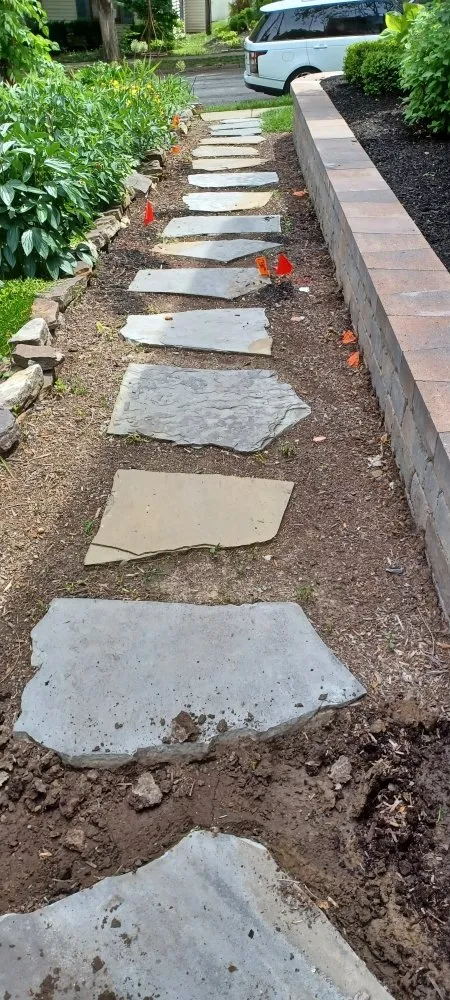 Custom outdoor landscaping experts serving Lebanon, IN - Frosty Green's Landscaping