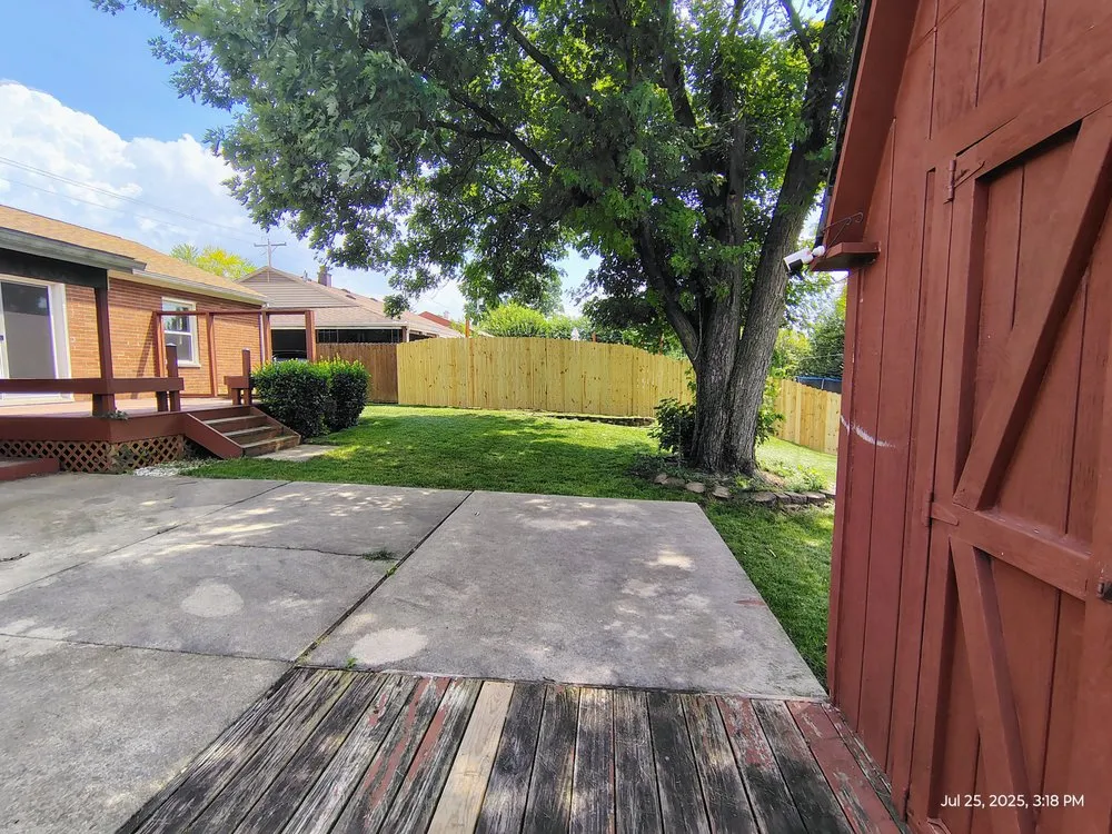 Reliable landscape design for year-round maintenance across Middletown, OH - Frosty's Family Lawn Care