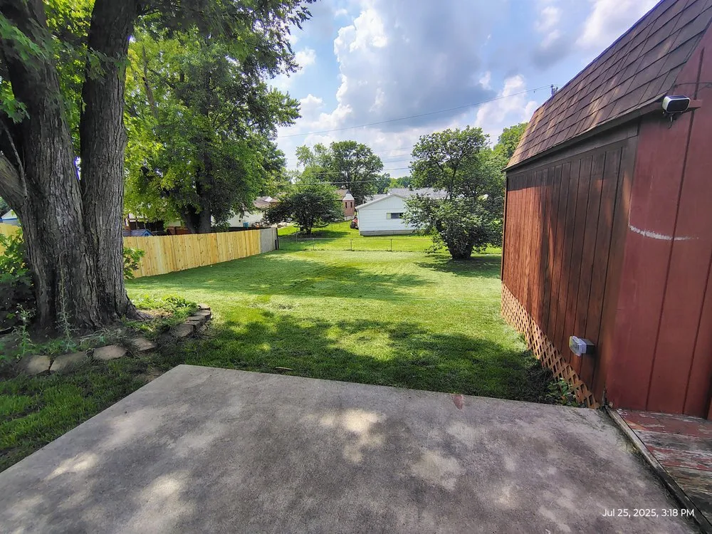 Trusted lawn care service in Middletown, OH - Frosty's Family Lawn Care