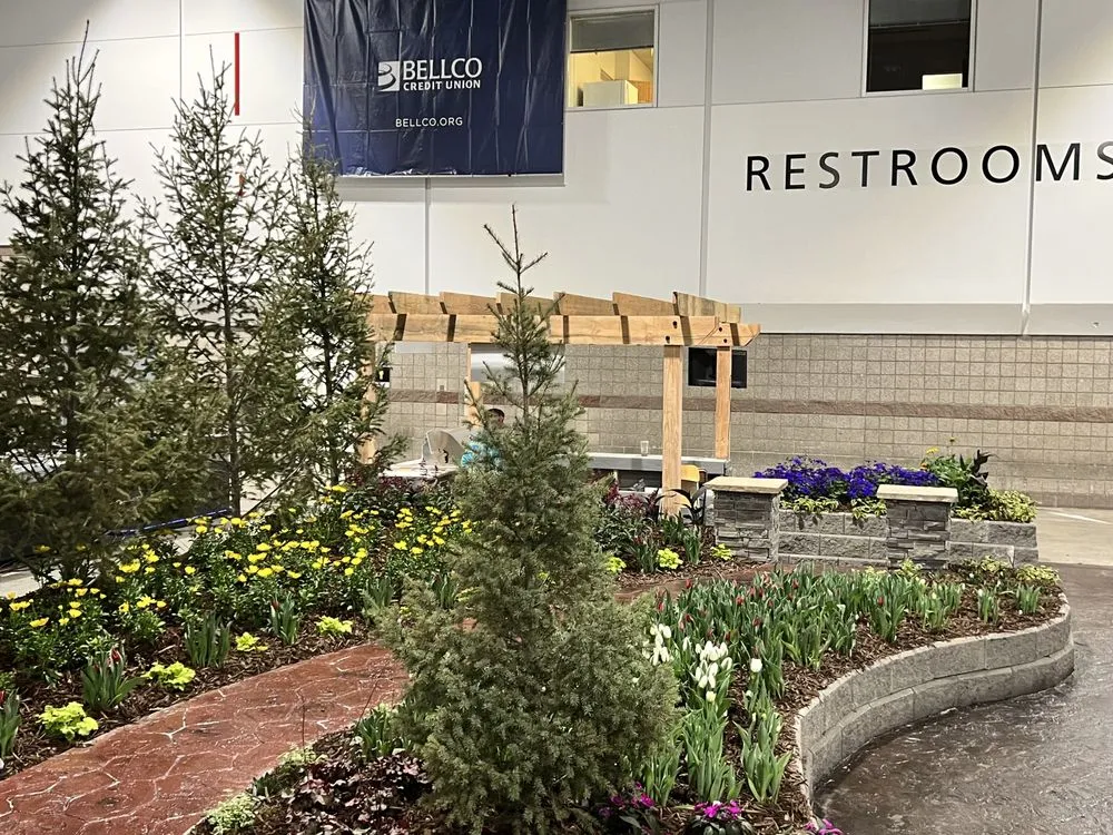 Reliable yard maintenance for year-round maintenance across Broomfield, CO - FRSR