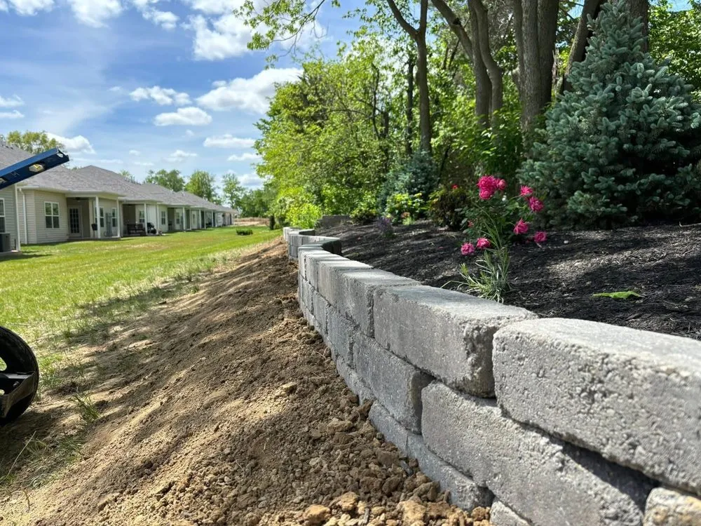 Top-rated landscape installation for year-round maintenance across Bluffton, OH - Fruchey’s 4 Seasons