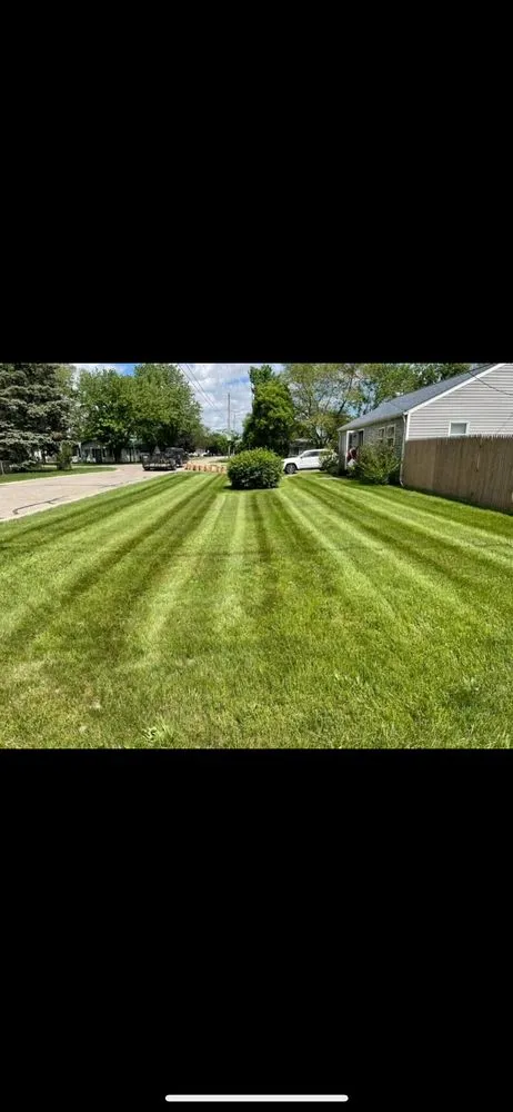 Professional lawn mowing service with custom design in Bridgeport, MI by Fryes Lawn Care