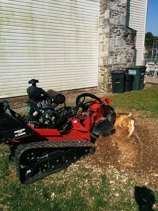 Affordable garden landscaping in Huntingdon Valley, PA - FSC Lawn Care