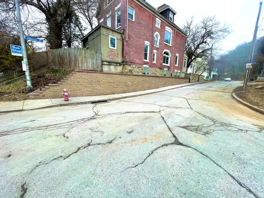 Top-rated lawn care service near you in Pittsburgh, PA by FTC Landscaping