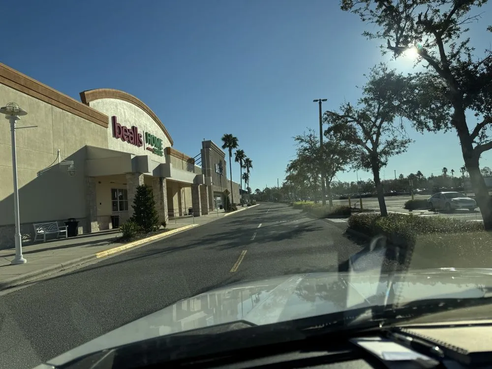 Custom landscape design in Riverview, FL - Fuenmayor Service