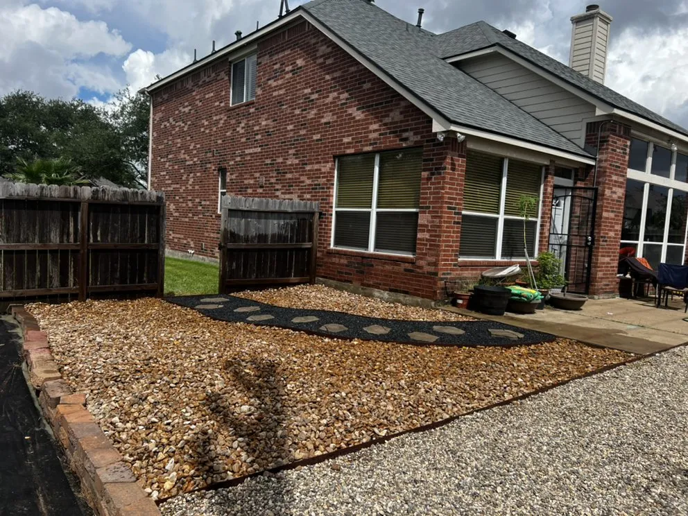 Affordable residential landscaping experts serving Sugar land, TX - Fuentes Landscape and Irrigation
