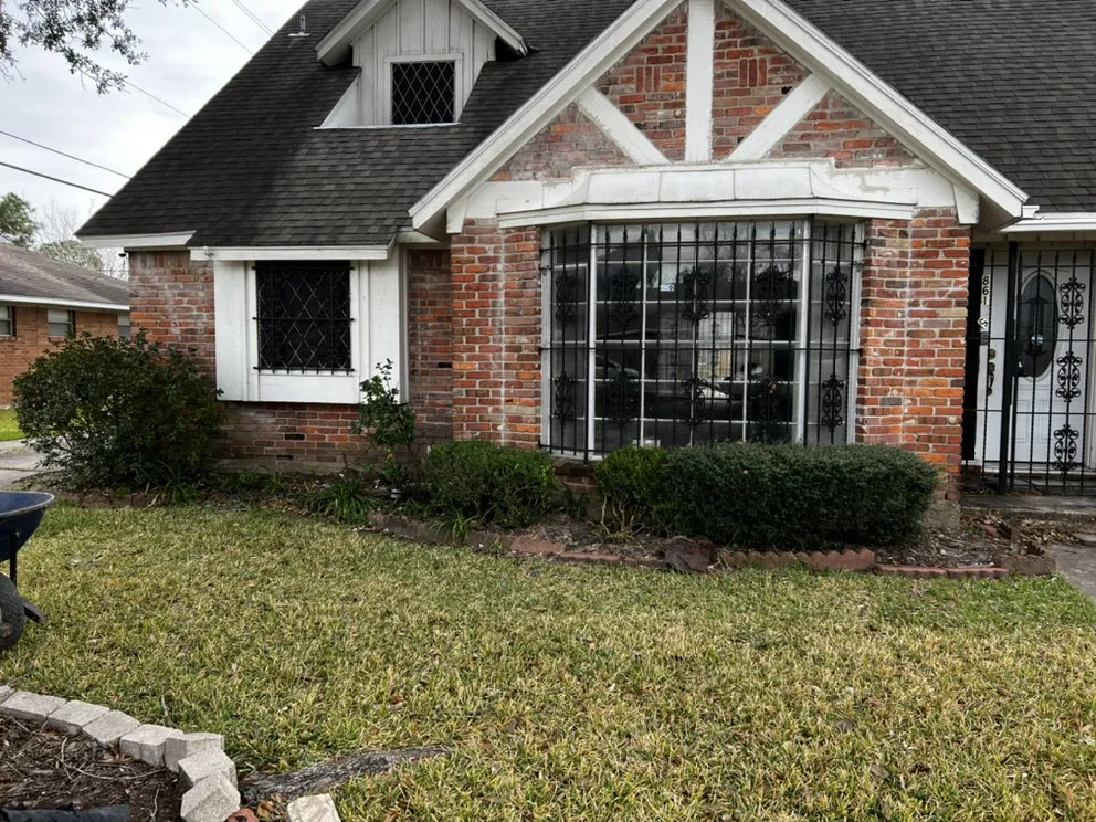 Top-rated landscape installation in Sugar land, TX by Fuentes Landscape and Irrigation