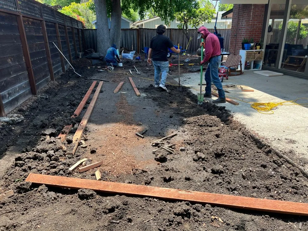 Reliable landscape design in Palo Alto, CA by Fuentes Landscape