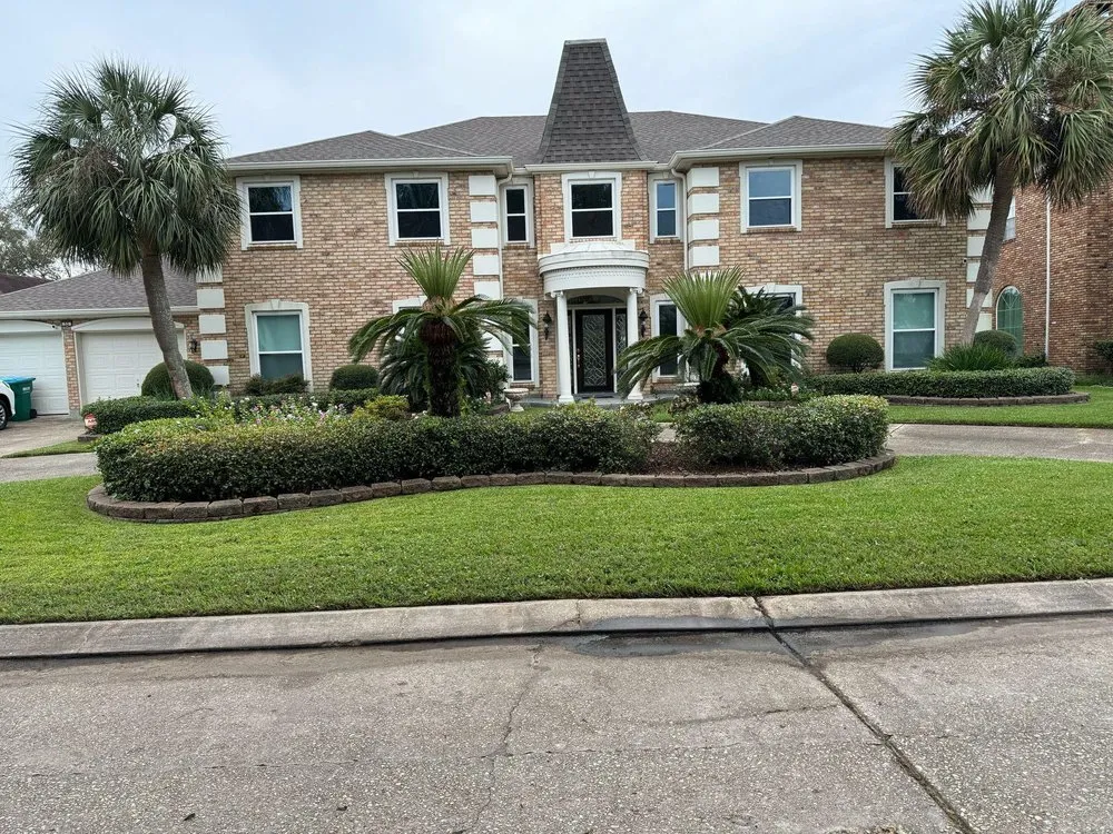 Custom yard maintenance for outdoor upgrades across Terrytown, LA - Fuentes Landscape