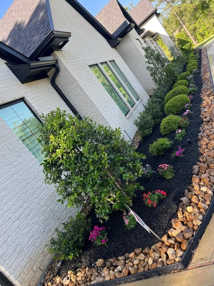 Expert residential landscaping near you in Magnolia, TX by Fuentes Landscaping