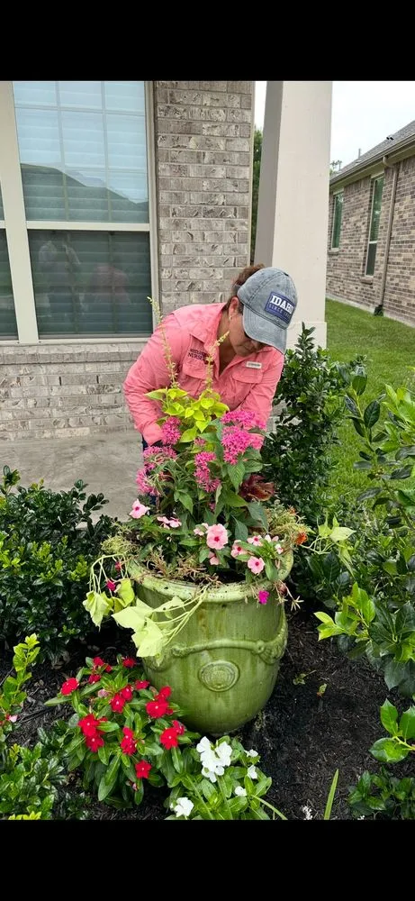 Custom yard cleanup service for beautiful yards in Magnolia, TX by Fuentes Landscaping
