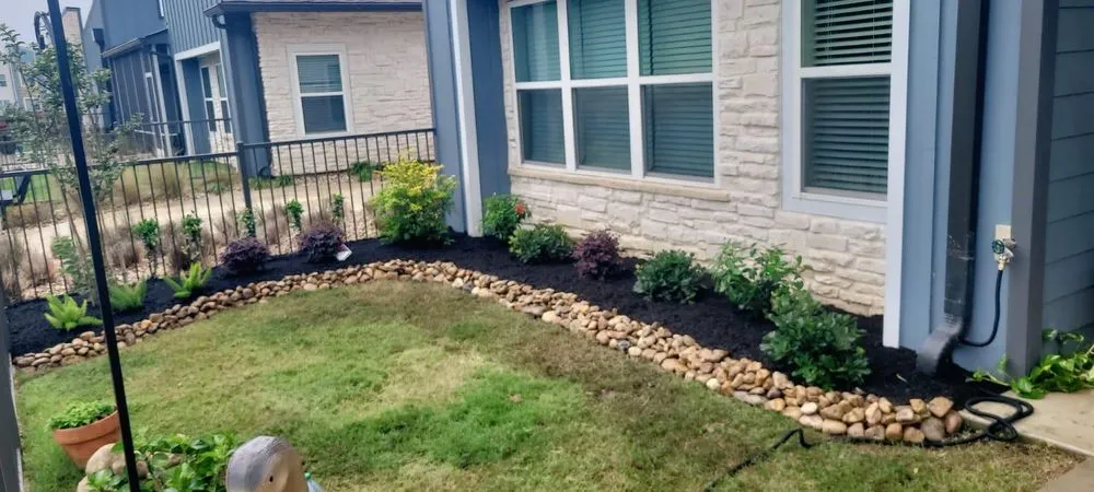 Custom landscape design experts serving Magnolia, TX - Fuentes Landscaping