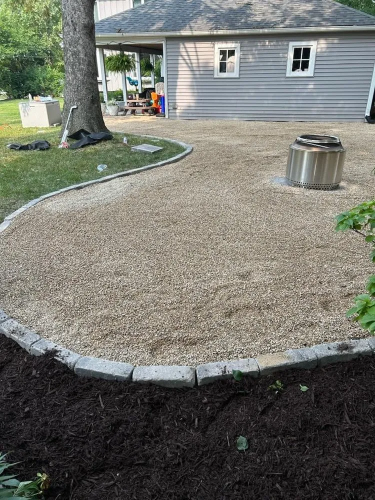 Local residential landscaping experts serving Northlake, IL - Fuentes Landscaping