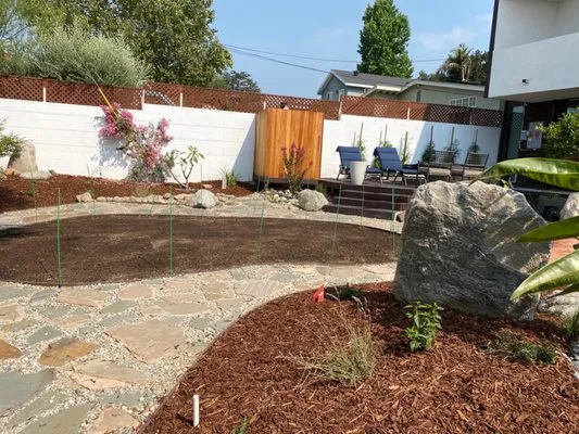 Fuentes Landscaping Services Logo