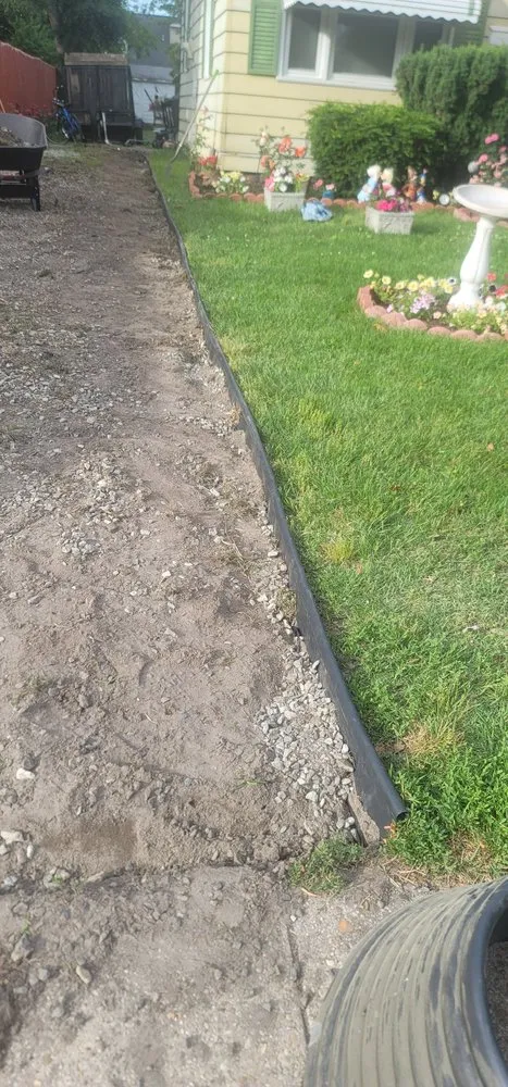 Top-rated lawn mowing service for homes across Salisbury, MD - Fuentes Lawn Care