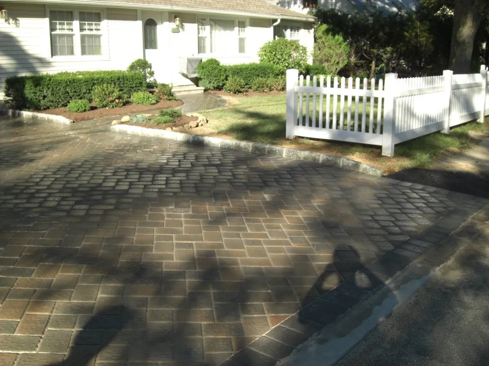 Expert lawn care service experts serving Norwood, NJ - Fuji Valley Landscaping