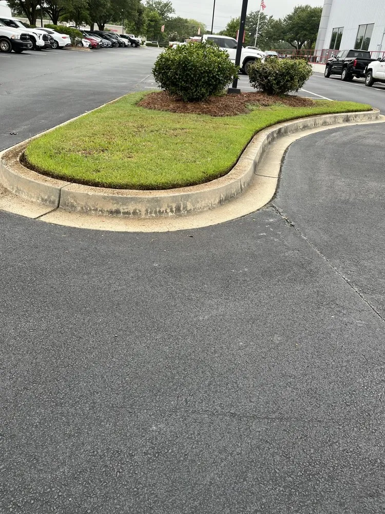 Custom lawn care service in Newnan, GA - Fulcher’s Land Improvement
