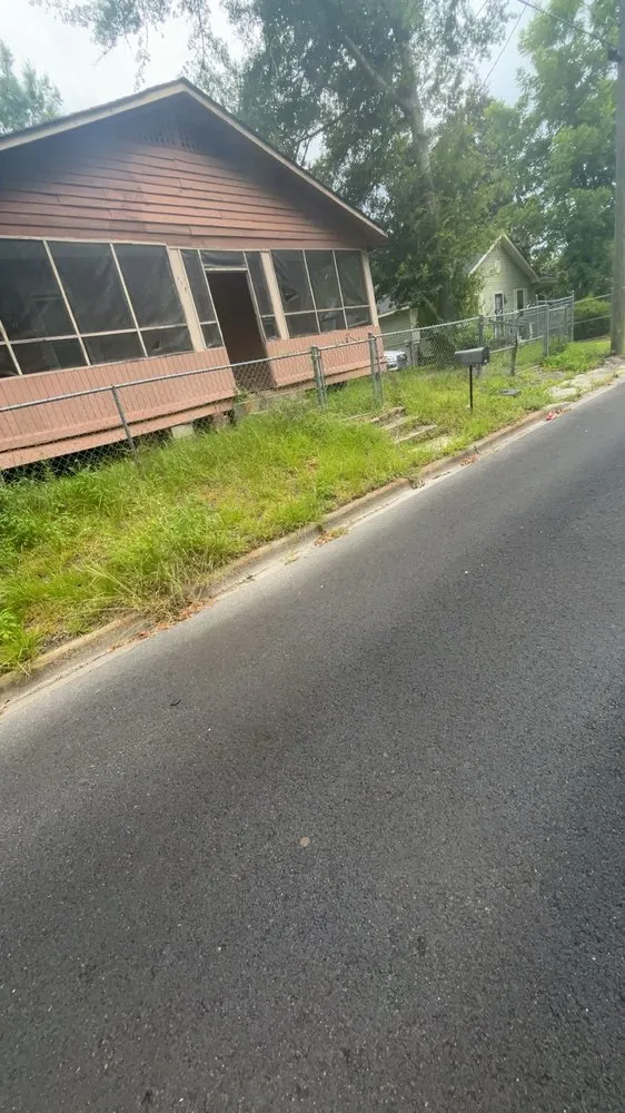 Trusted yard maintenance with custom design in Newnan, GA by Fulcher’s Land Improvement