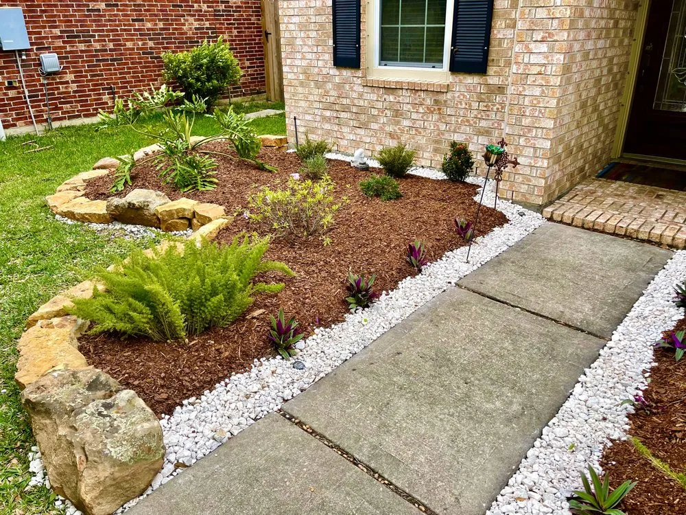 Top-rated yard maintenance experts serving League City, TX - Full Armor Landscapes