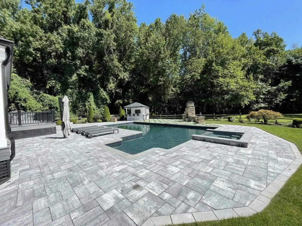 Affordable landscaping services experts serving Belford, NJ - Full Circle Lawn Care