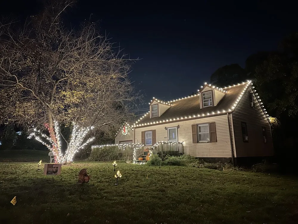 Trusted lawn care service experts serving Belford, NJ - Full Circle Lawn Care