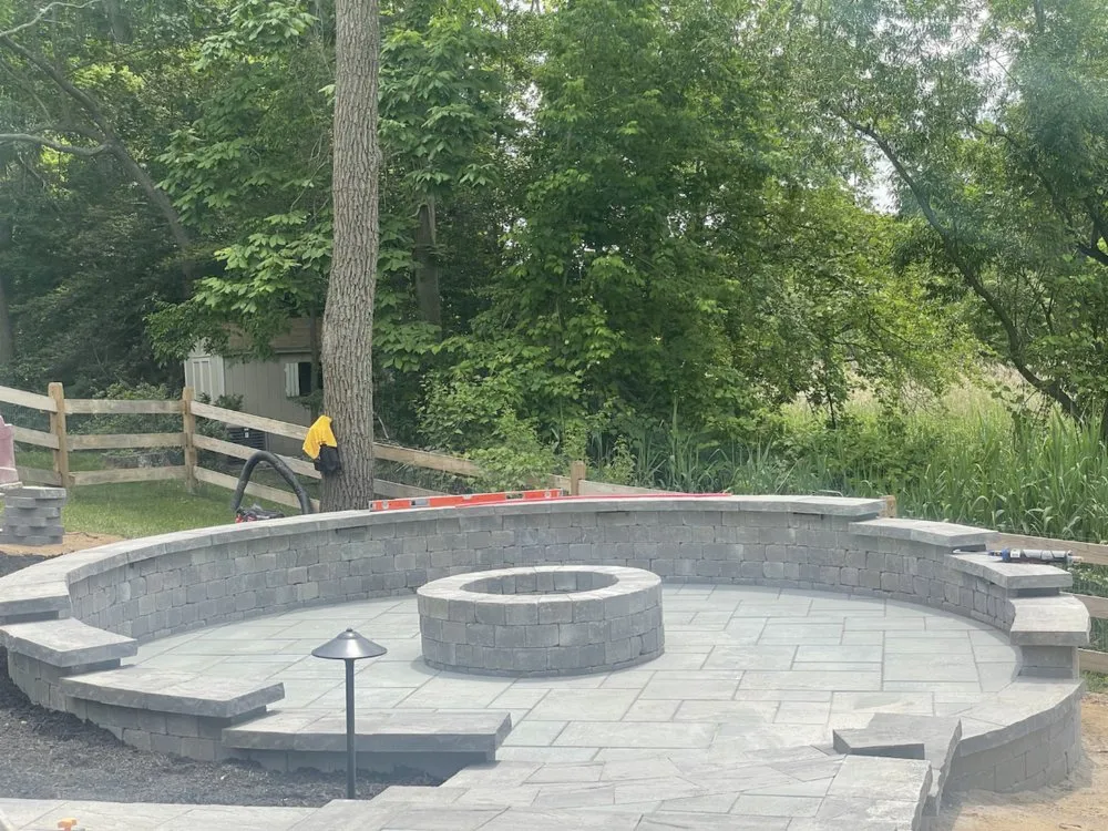 Affordable outdoor landscaping experts serving Belford, NJ - Full Circle Lawn Care