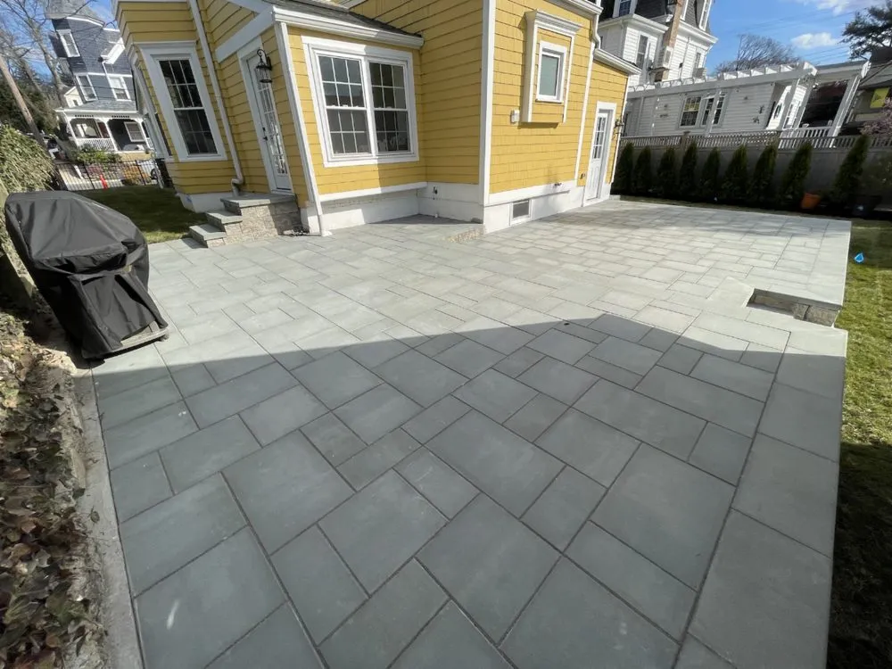 Professional lawn mowing service in Belford, NJ - Full Circle Lawn Care