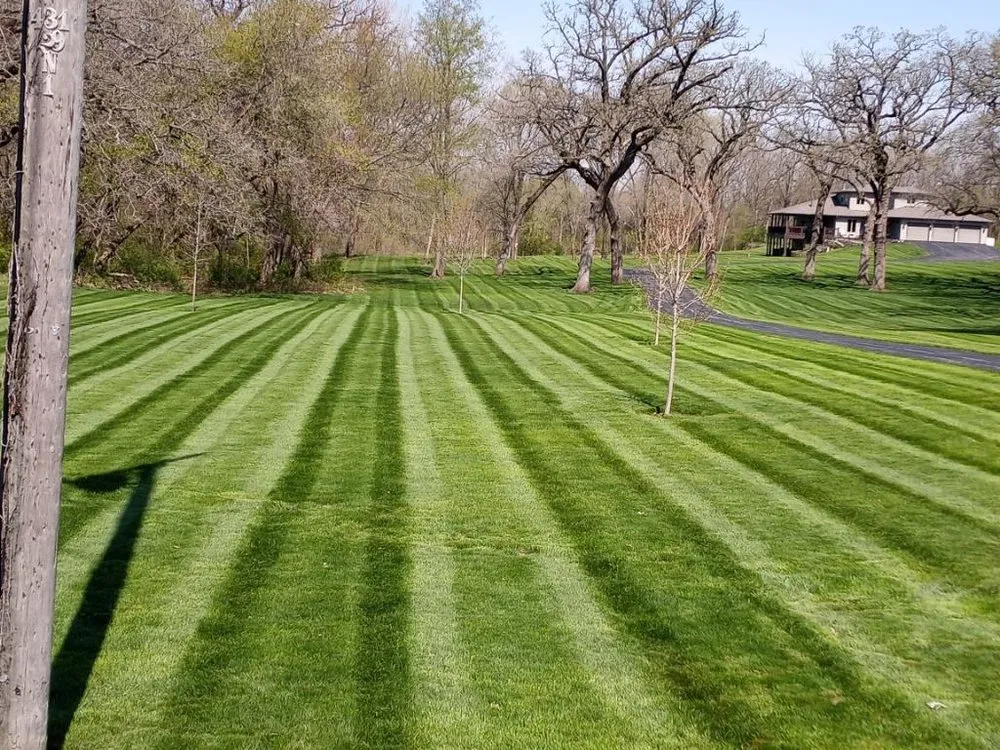 Local garden landscaping in Rockford, IL by Full Circle Outdoor Service