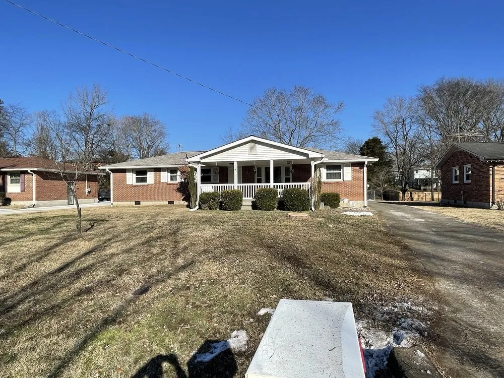 Affordable lawn care service experts serving Nashville, TN - Full Circle Tree & Shrub