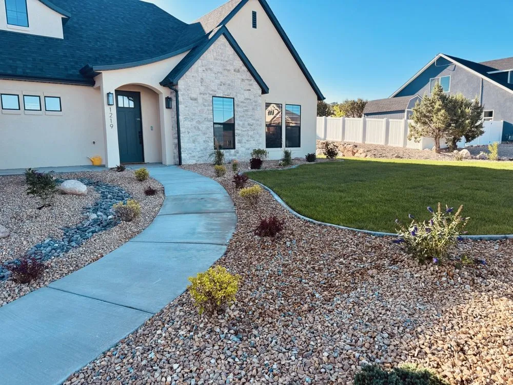 Custom garden landscaping in Glendale, UT by Full Curl Landscaping