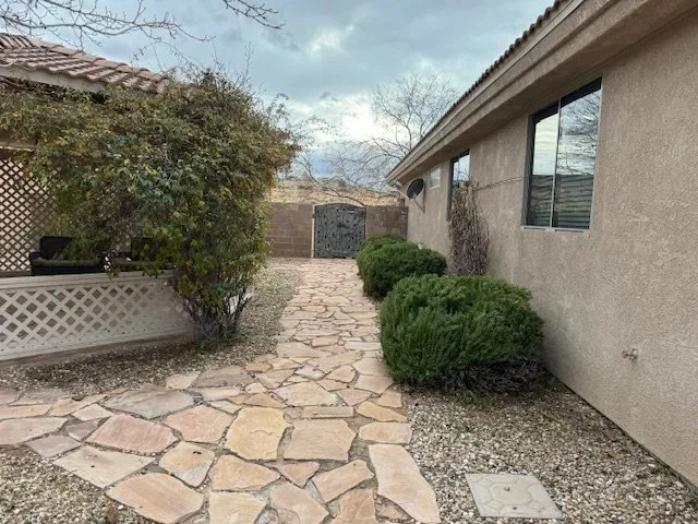 Local yard maintenance in Glendale, UT by Full Curl Landscaping