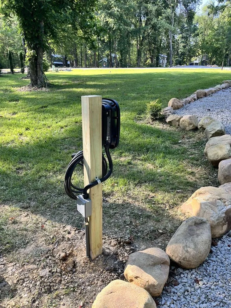 Custom garden landscaping in Manchester, TN - Full Dedication Services