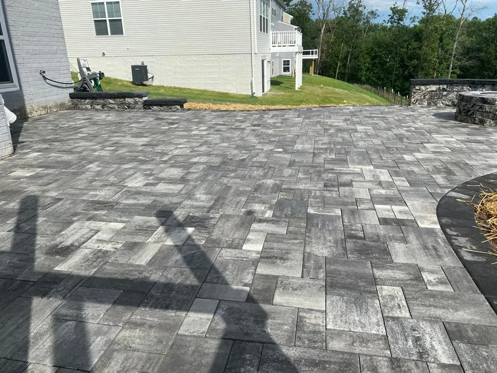 Top-rated yard maintenance in Annapolis, MD by Full Landscaping Services