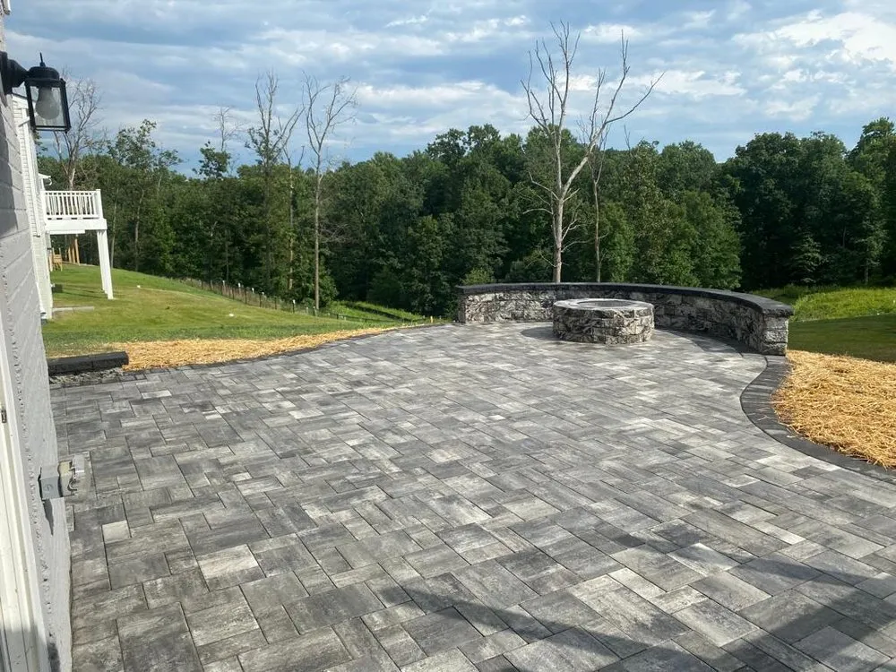 Professional lawn care service in Annapolis, MD - Full Landscaping Services