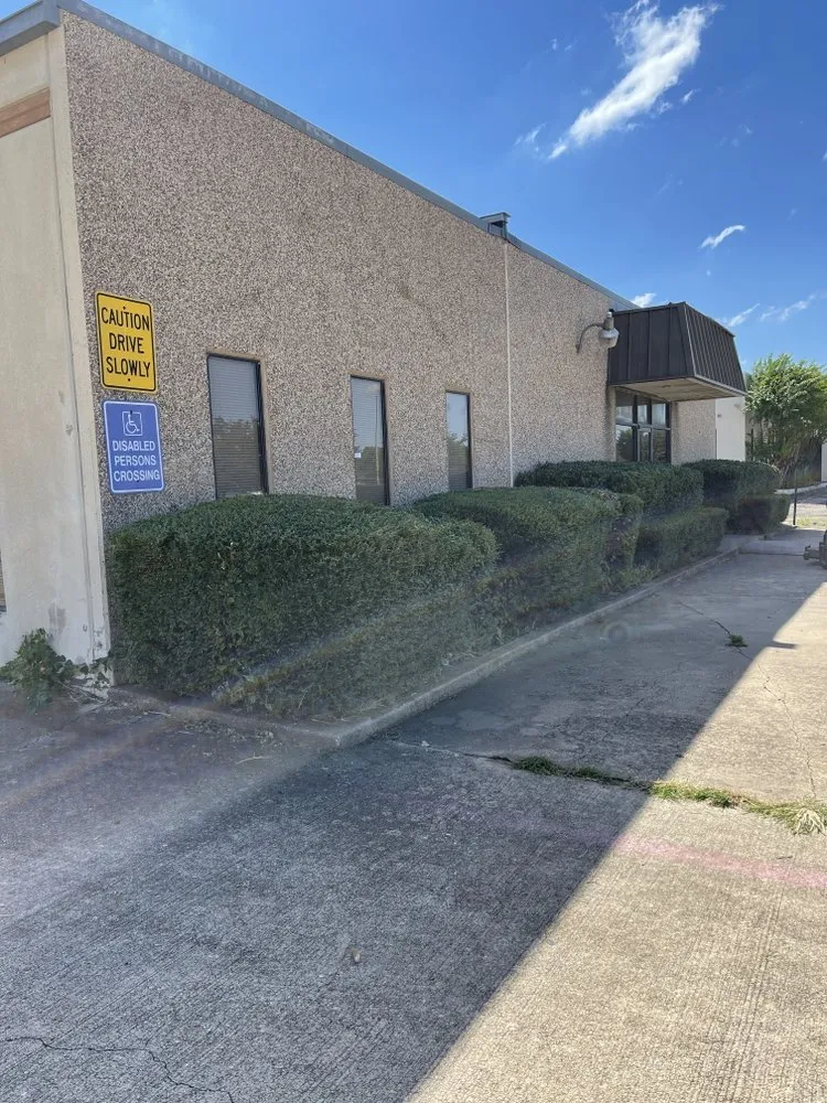 Expert yard maintenance experts serving Azle, TX - Full lawn service care