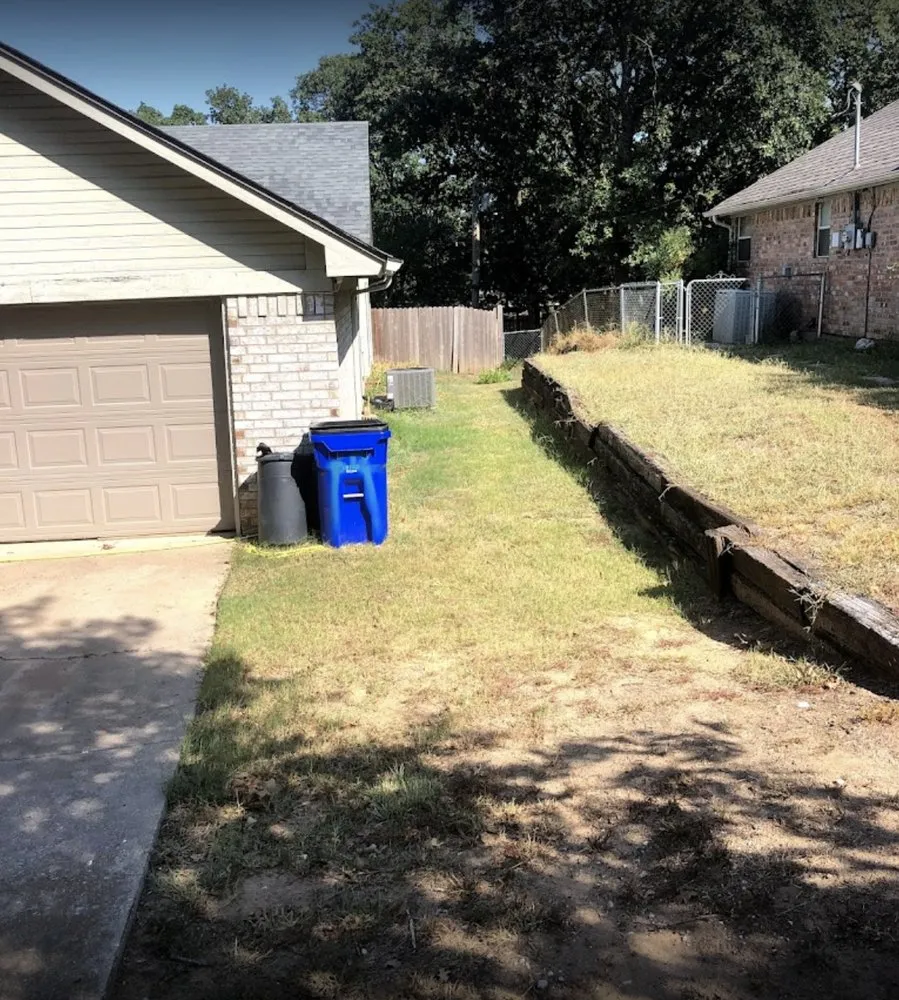 Professional garden landscaping for homes in Azle, TX by Full lawn service care