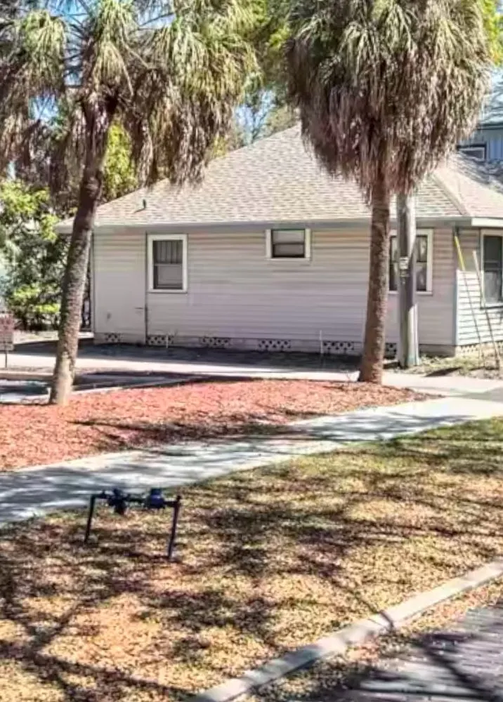 Top-rated yard maintenance in St. Petersburg, FL by Full Service Lawn & Landscaping