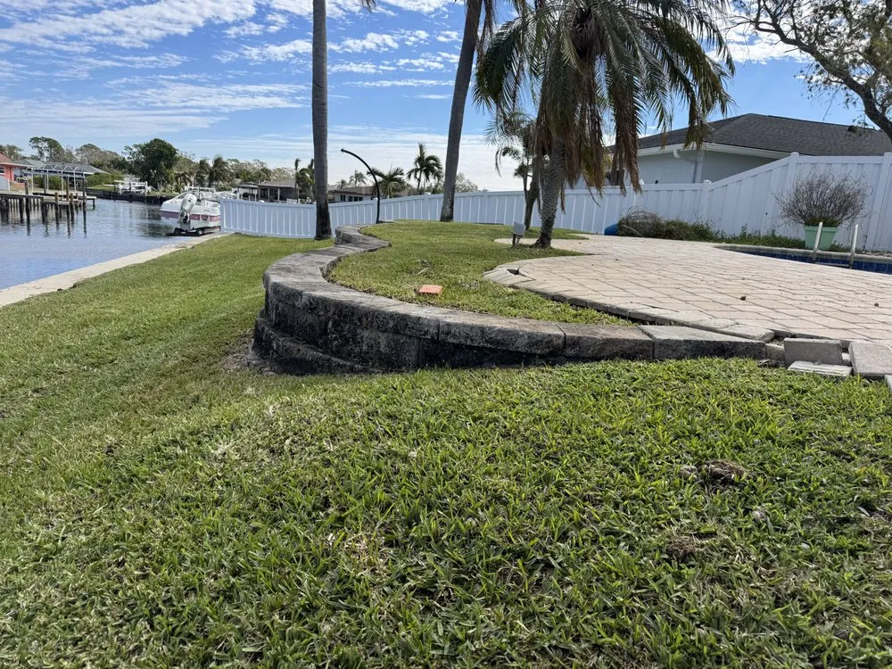 Expert landscape installation experts serving St. Petersburg, FL - Full Service Lawn & Landscaping